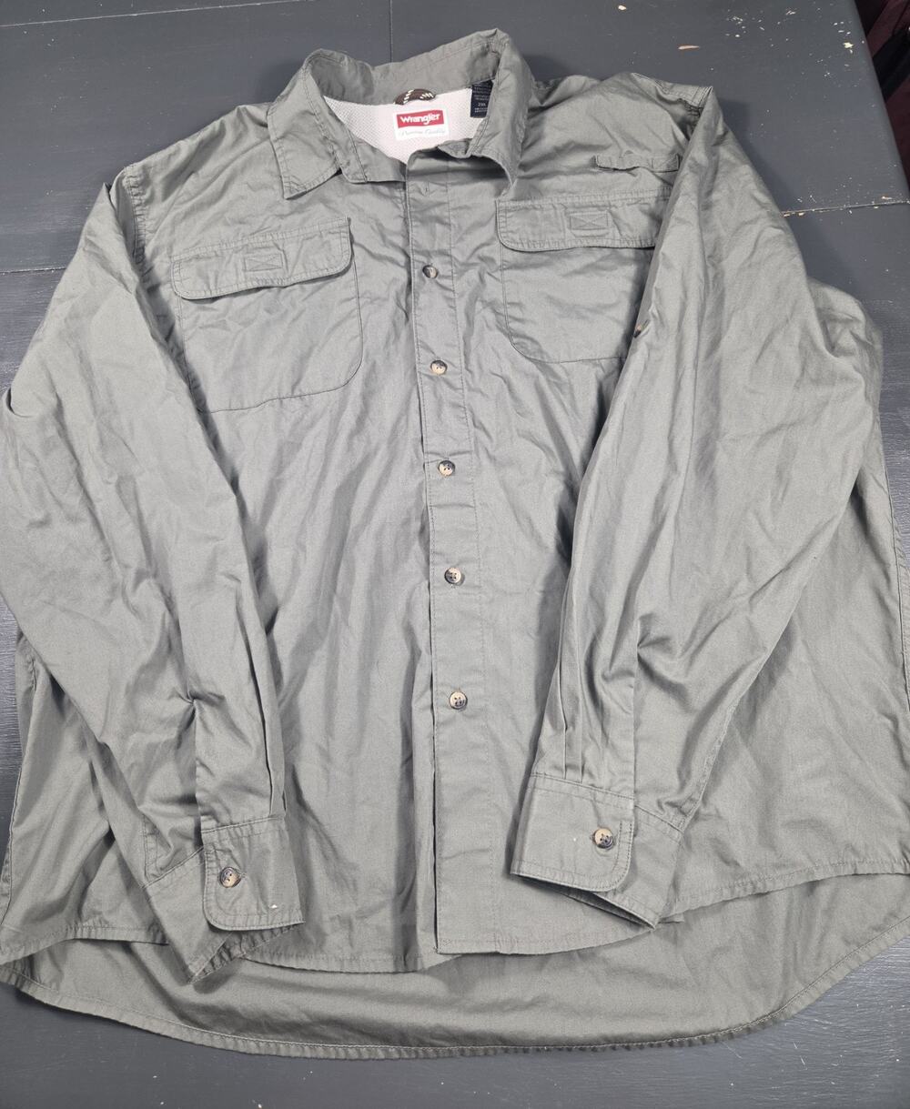 Wrangler Mens 2XL Olive Green Long Sleeve Fishing Shirt Outdoor Button Up Vented